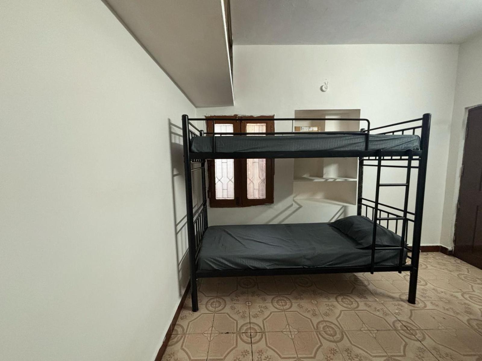 Hostel Madras Exterior photo